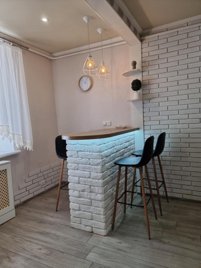 Danyla Galytskogo Apartment Центр Міста, Старе Місто 5Хв Kamianets-Podilskyi Luaran gambar