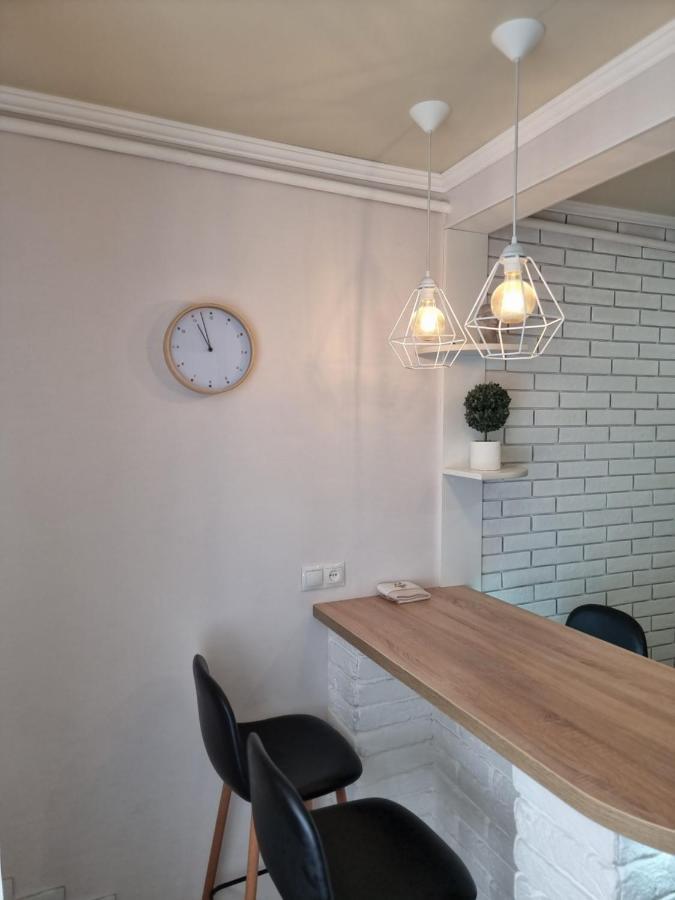 Danyla Galytskogo Apartment Центр Міста, Старе Місто 5Хв Kamianets-Podilskyi Luaran gambar