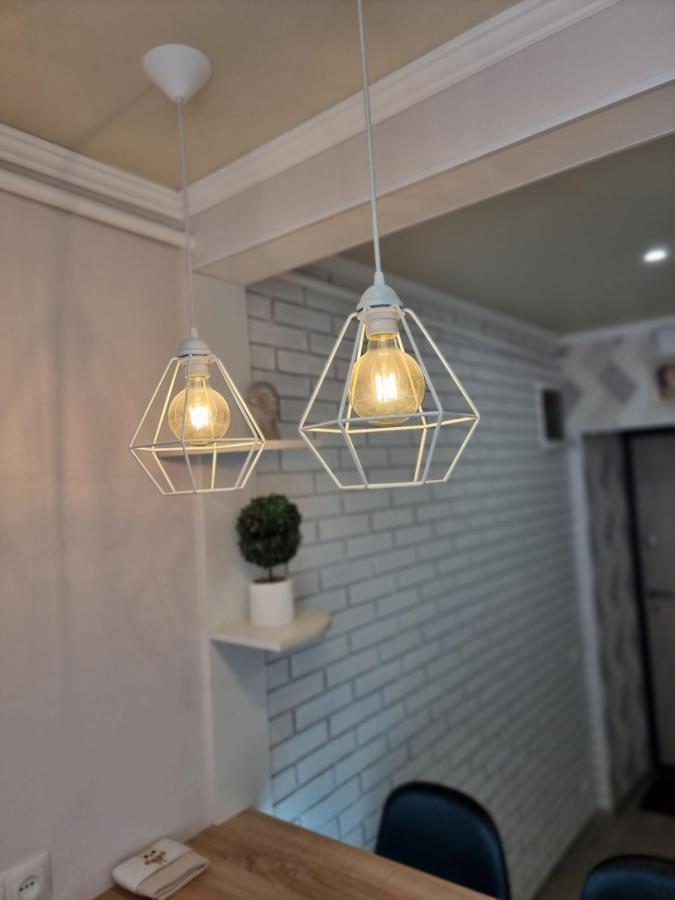 Danyla Galytskogo Apartment Центр Міста, Старе Місто 5Хв Kamianets-Podilskyi Luaran gambar