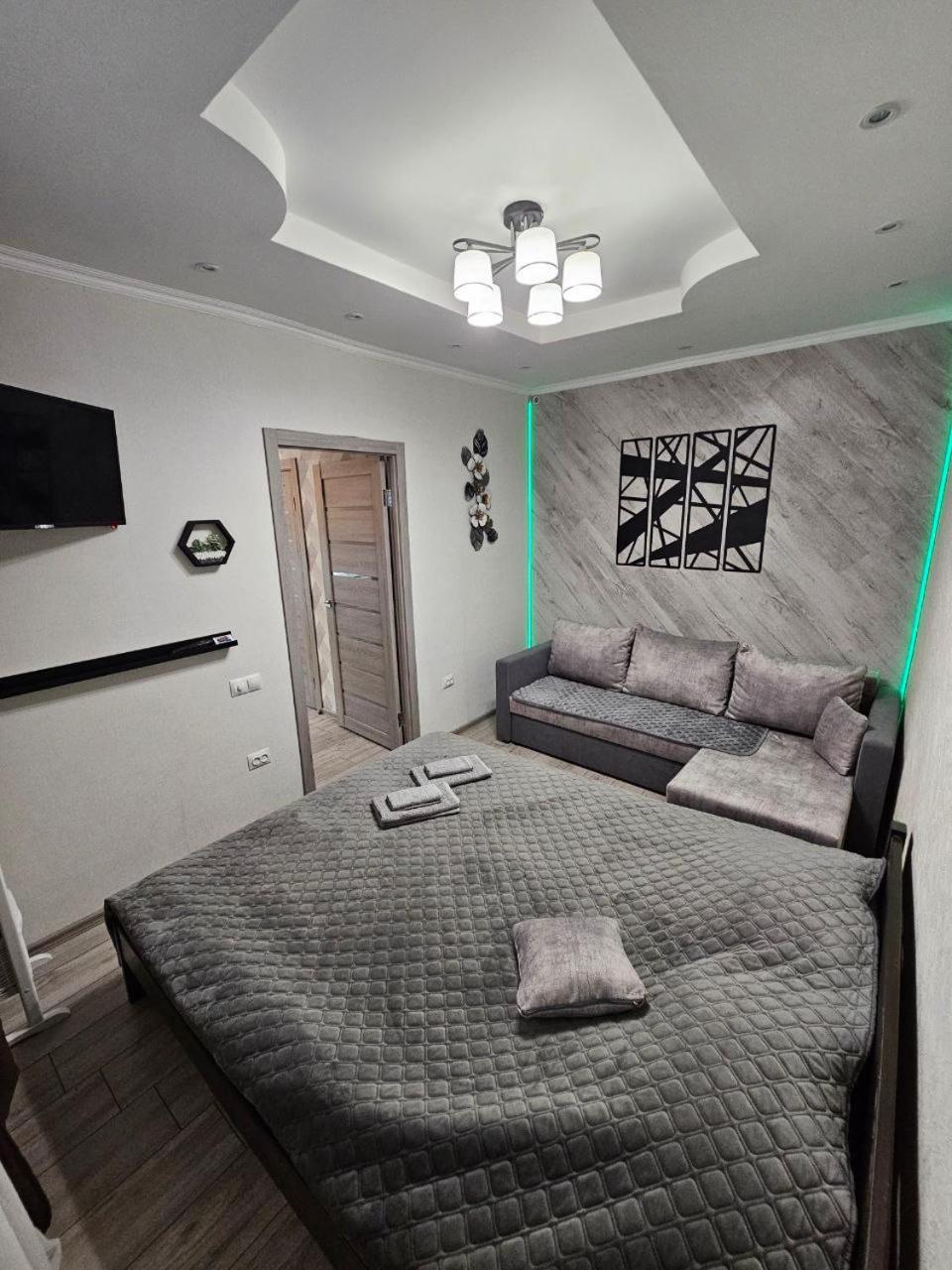 Danyla Galytskogo Apartment Центр Міста, Старе Місто 5Хв Kamianets-Podilskyi Luaran gambar